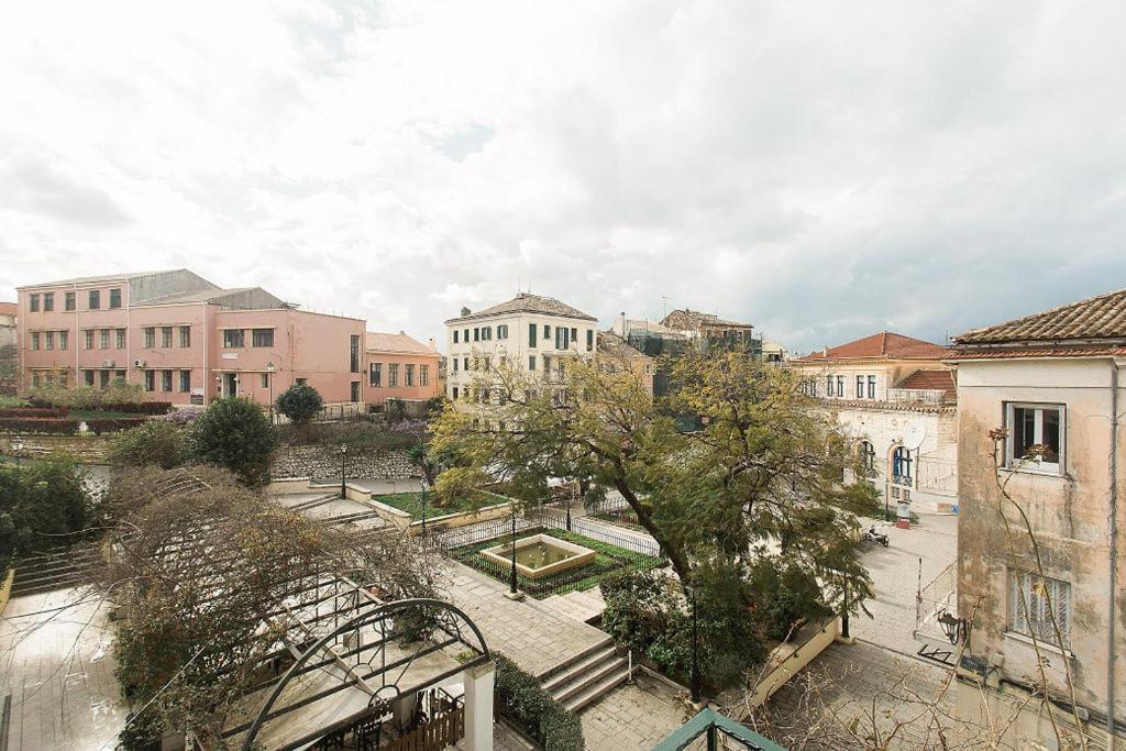 Deluxe Town Hall Square Flat In Historical Center 2 Corfu  Buitenkant foto